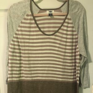 Old Navy quarter sleeve shirt